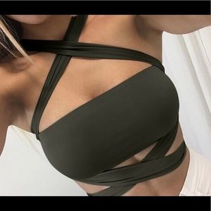 Army green wrapped bandeau top 💚